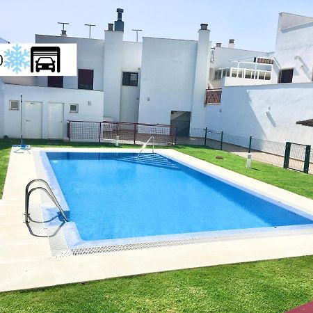 Atico Premium Conil Con 2 Terrazas, Garaje, Piscina, Aire Ac Y Wifi -Solo Familias Y Parejas- Apartment Конил-де-ла-Фронтера Екстериор снимка